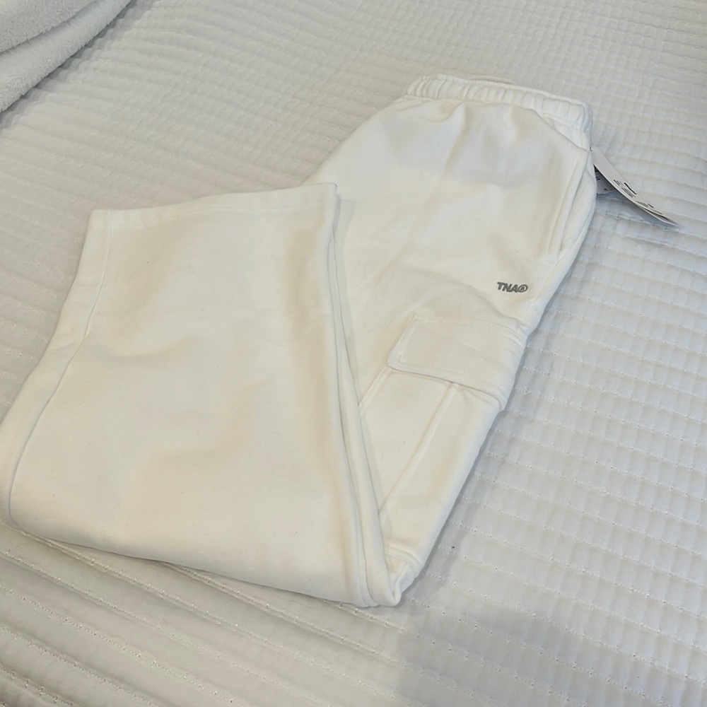 Aritzia Cargo sweatpants
